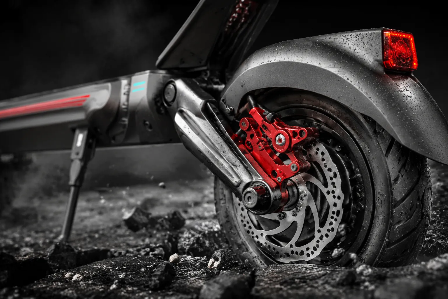ZSD1 rear wheel double swing-arm suspension close-up